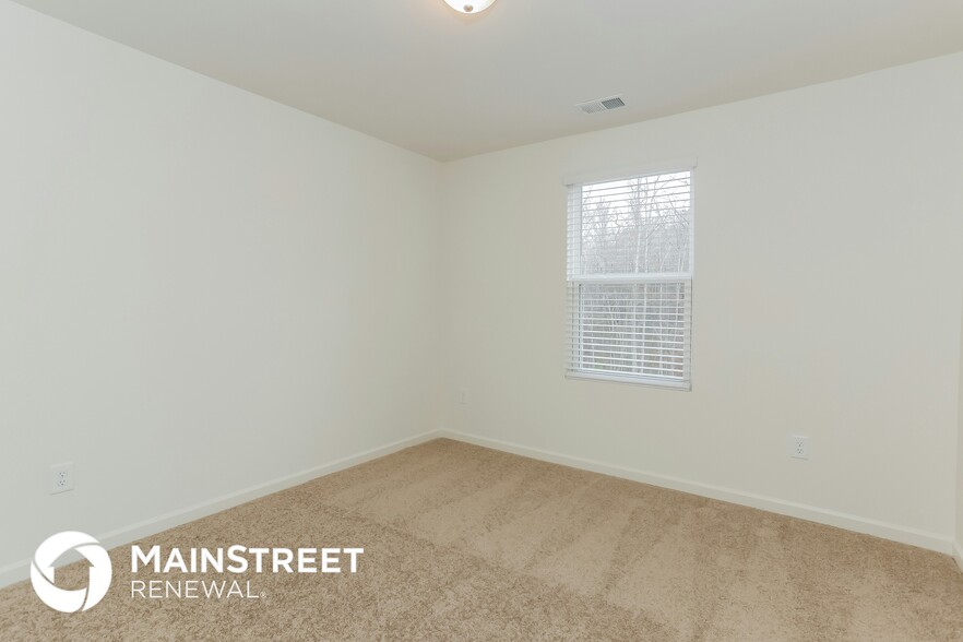 Building Photo - 7250 Emma Ct