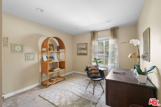 Building Photo - 3194 Rossini Pl