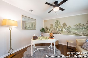 Building Photo - 606 Antler Dr