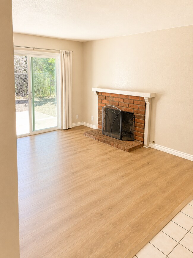 Building Photo - Beautiful Single-Story Home in the Desirable San Carlos Neighborhood