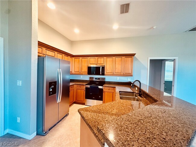 Building Photo - 12469 Pebble Stone Ct