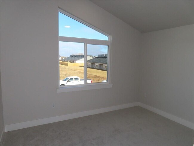 Building Photo - 1891 Lapis Ave