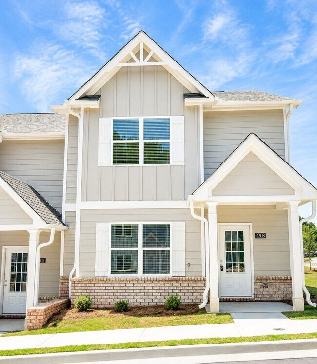Building Photo - New Construction Townhomes | Modern Living in Oakwood