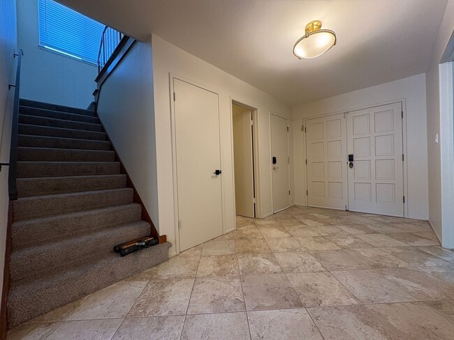 Building Photo - Charming Palo Alto Home with Beautiful Lan...