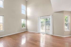 Building Photo - 1255 Huntington Dr