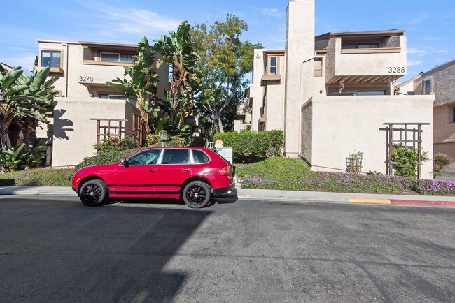Building Photo - Light-Filled 2BR/2.5BA Townhouse with Private Patio & 2-Car Garage Near UCSD & UTC