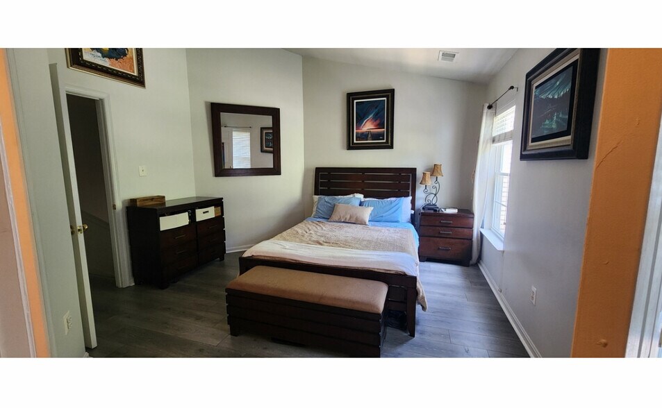 Building Photo - 637 Baystone Ct