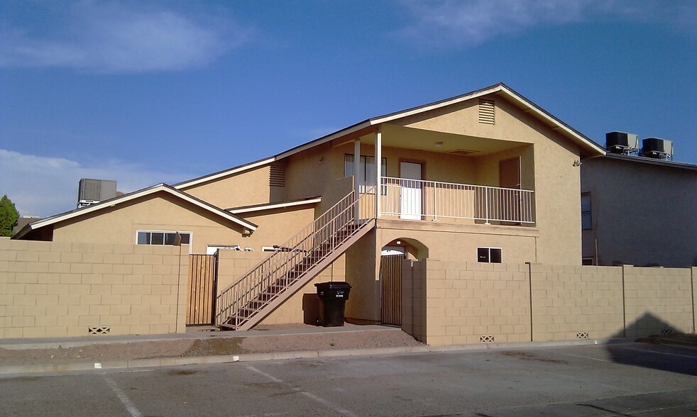 Building Photo - 2720 N Salem