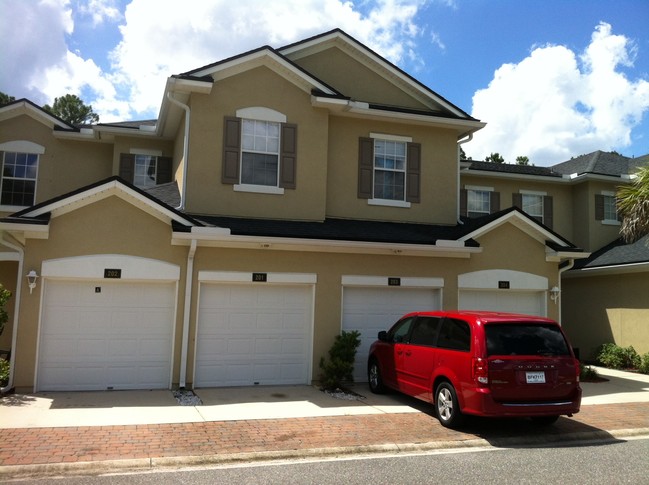 Building Photo - Heron Cove Apartments