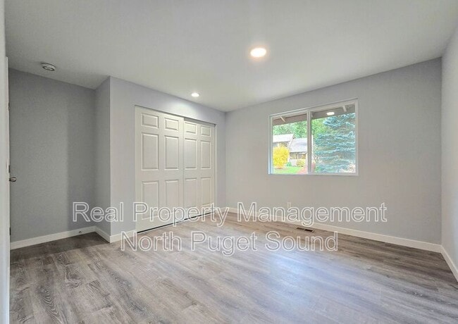 Building Photo - 19711 41st Ave NE