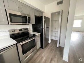 Building Photo - 425 NW 84th Terrace