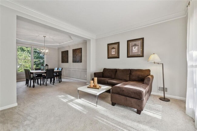 Building Photo - 508 Huntington Pl