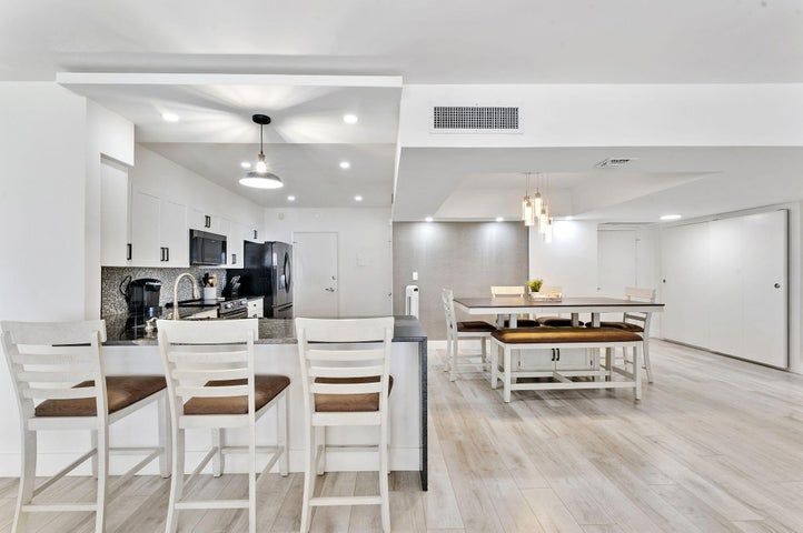Building Photo - 3750 Galt Ocean Dr