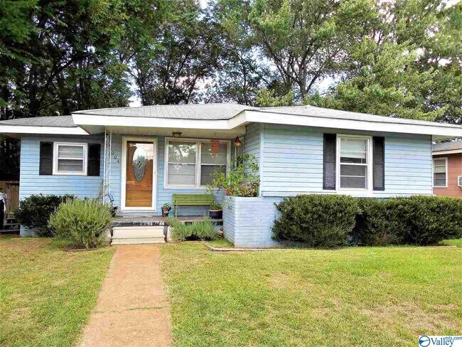 Primary Photo - 4004 Cloverdale Dr NW
