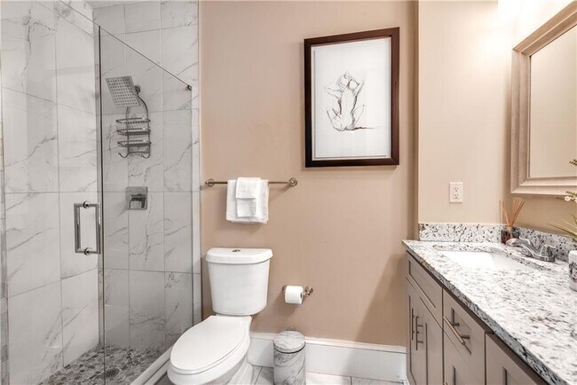 Building Photo - 1158 Donnelly Ave SW