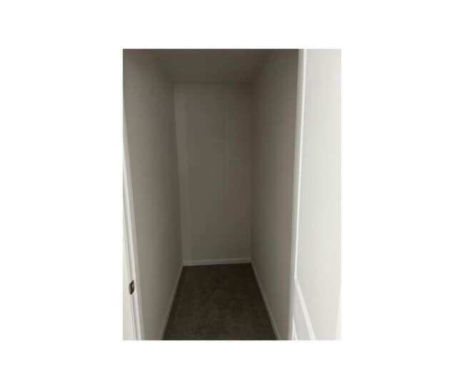 Building Photo - 1215 37th Ave Lane NE