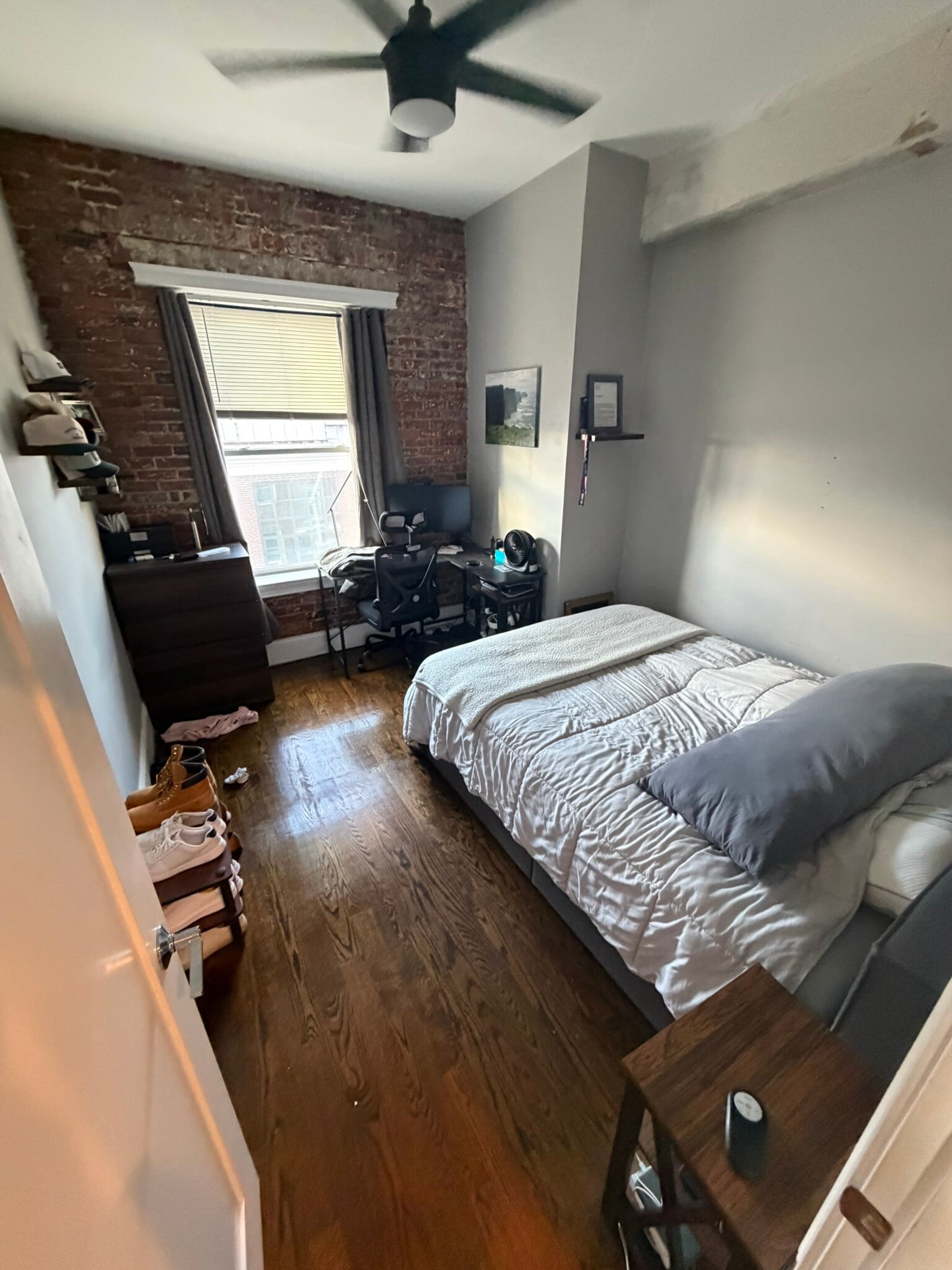 Building Photo - 172 W 4th St