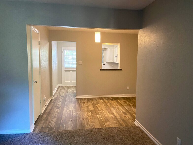 Forest Ridge 1810 Westminster St Denton TX 76205 Apartment Finder