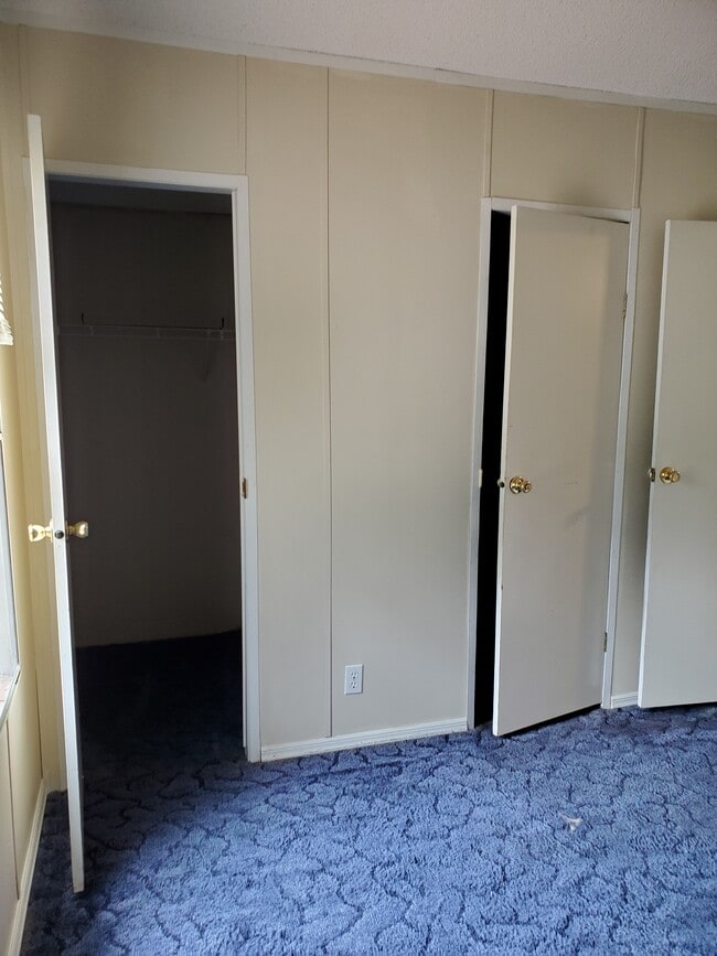 Building Photo - 146 Courtney Ln