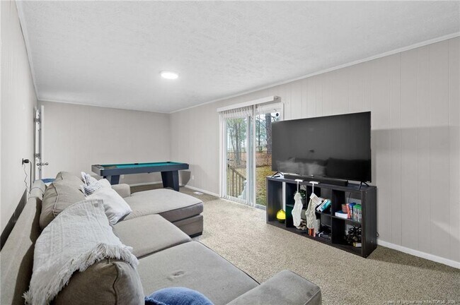 Building Photo - 1445 Thelbert Dr