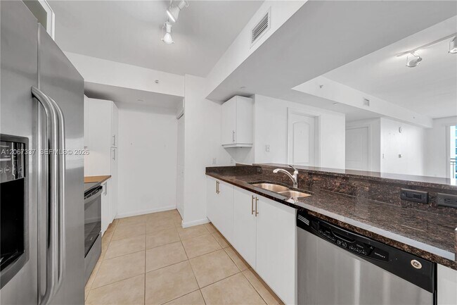 Building Photo - 7350 SW 89th St