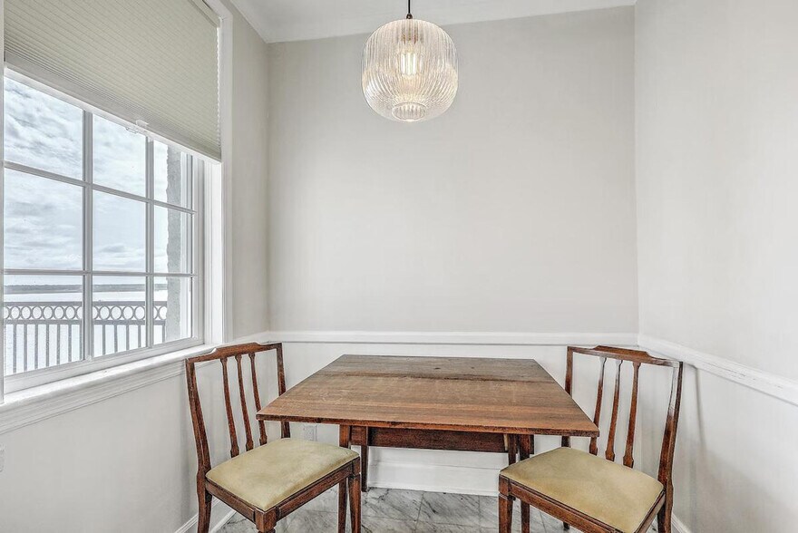 Building Photo - 14 Murray Blvd