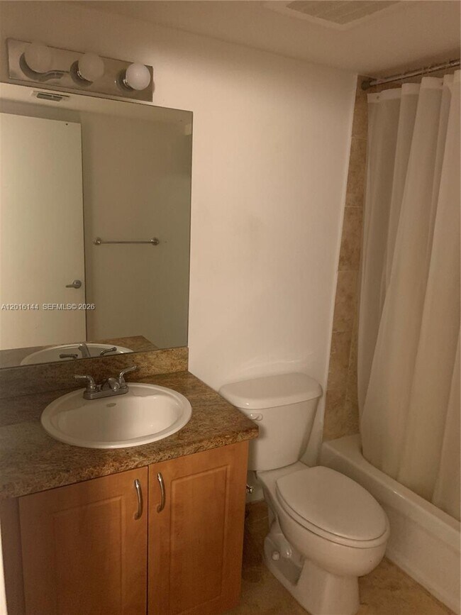 Building Photo - 1555 N Treasure Dr