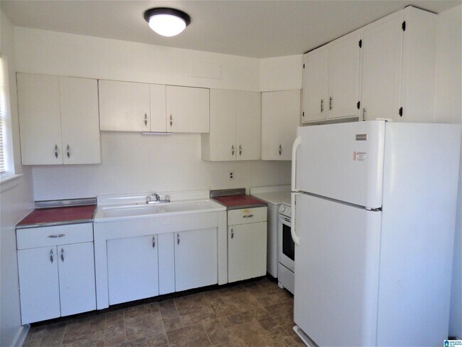 Building Photo - 1000 Palmetto St