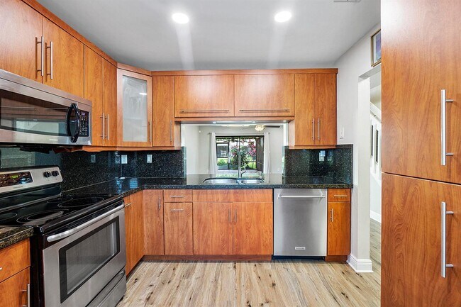 Building Photo - 10723 NW 10th St