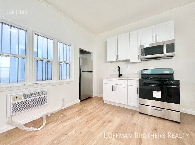 Building Photo - 416 S Burlington Ave