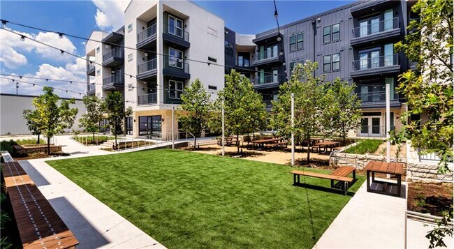 Building Photo - 5902 Westminster Dr