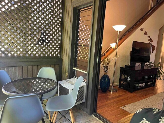 Building Photo - Spacious 2BR/2BA Condo with Garden View – Steps from the Ocean