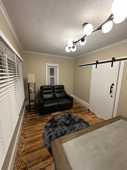 office/study - 201 Salt Springs Rd