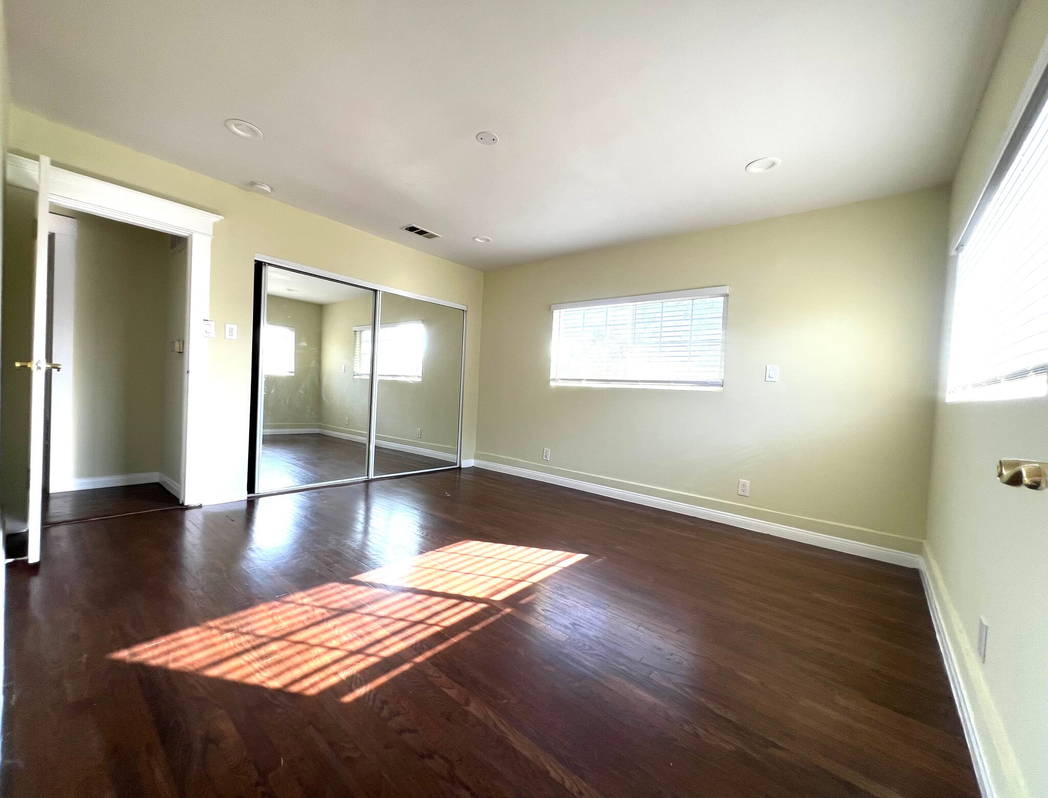 Master Bedroom - 2210 Las Flores Dr