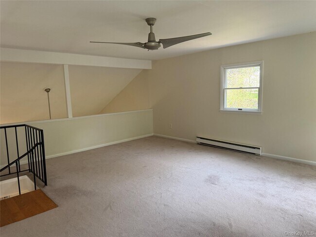 Building Photo - 8 Sunset Dr