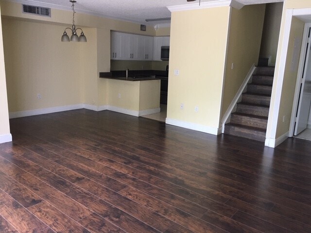 Building Photo - 12154 Saint Andrews Pl