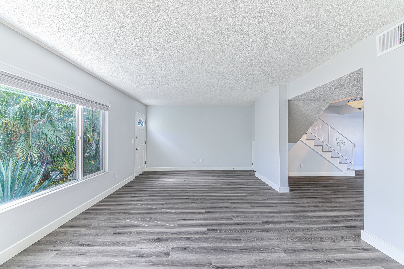 Building Photo - 1600 Mabury St