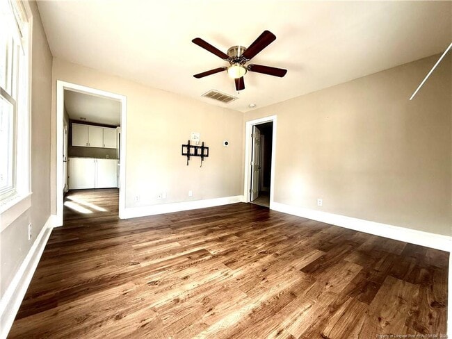 Building Photo - 1111 Branson St