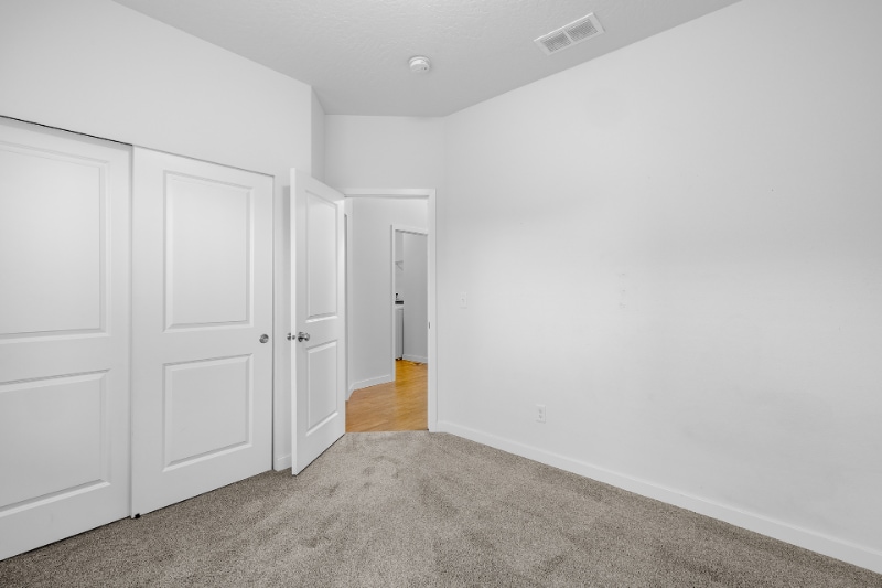 Building Photo - 3041 W Pascal Dr