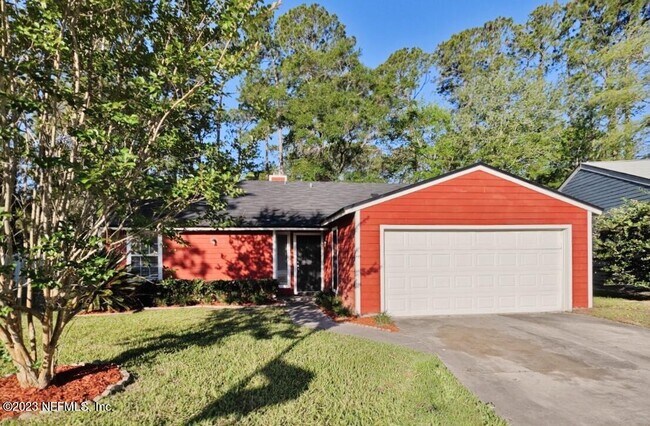 Primary Photo - 10268 Pine Breeze Rd W