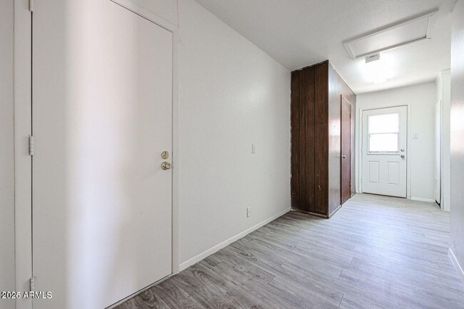Building Photo - 5333 W Port Au Prince Ln
