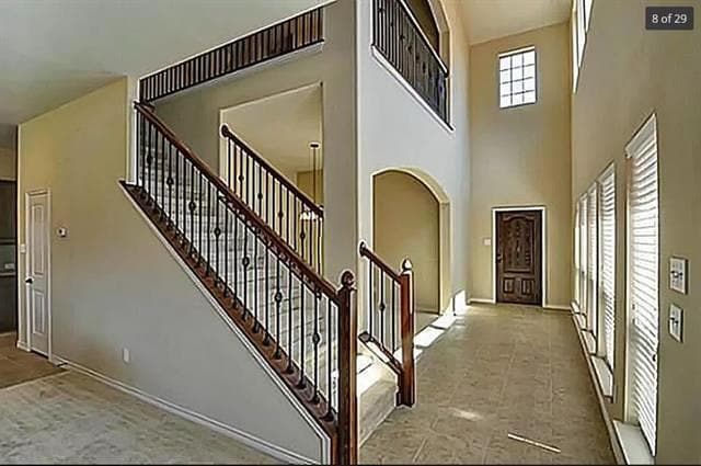Building Photo - 9409 National Pines Dr