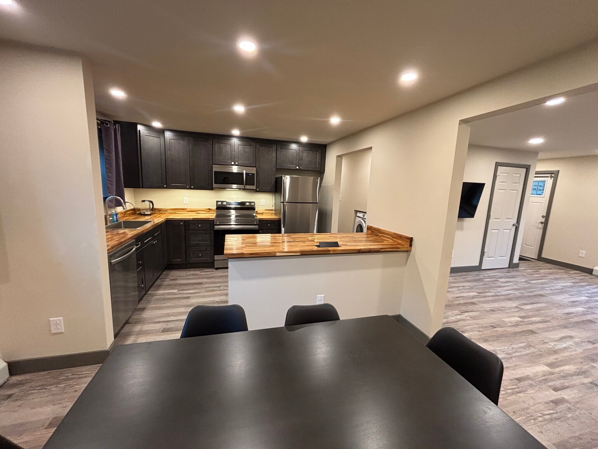 Building Photo - 124 Eastern Heights Dr