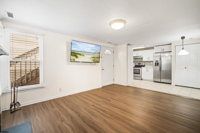 Building Photo - 73 Pheasant Meadow Dr