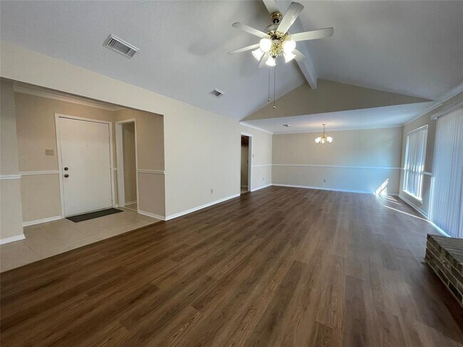 Building Photo - 15307 Pebble Lake Dr