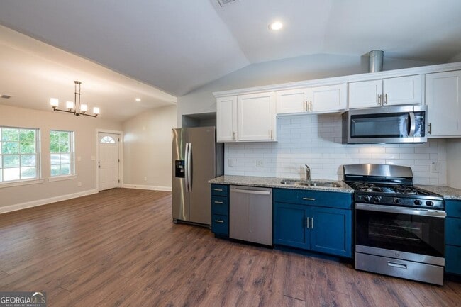 Building Photo - 331 Camilla Cir SW