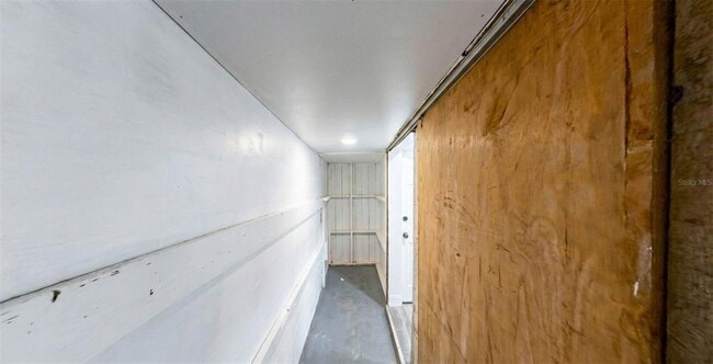 Building Photo - 3034 Touraine Ave