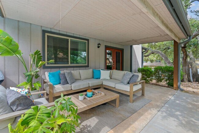Building Photo - 1428 Gracy Dr