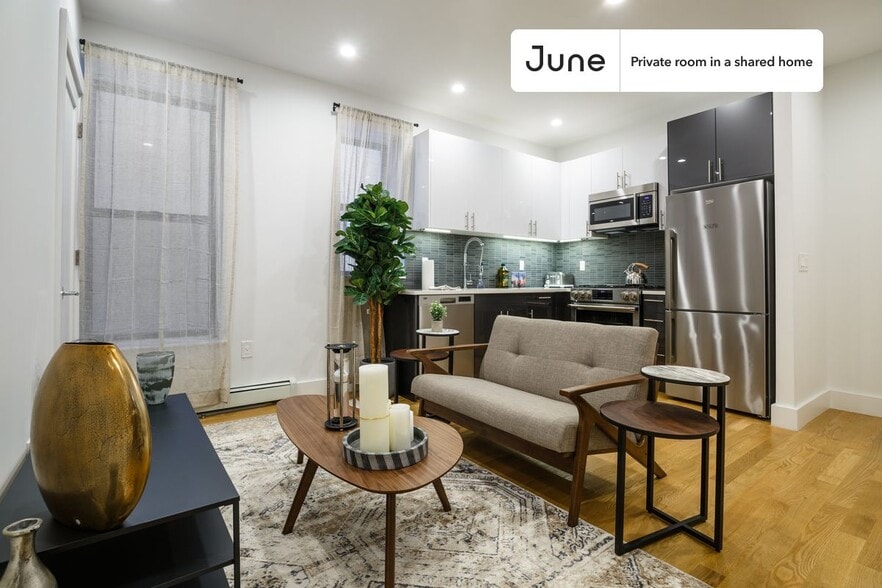 Building Photo - Room in Shared 4 bed/1.5 bath home