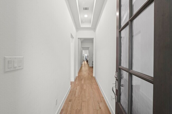 Building Photo - 18846 Halter Mdw Trl
